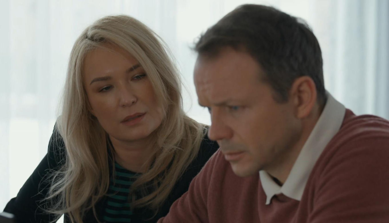 Barwy szczęścia odc. 3391. Bruno (Lesław Żurek), Karolina (Marta Dąbrowska)