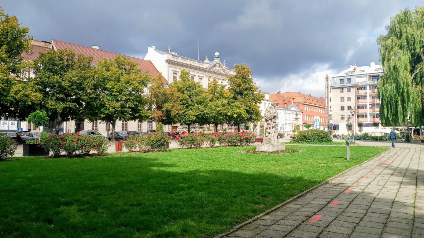 Plac Orła Białego w przeddzień rozpoczęcia przebudowy
