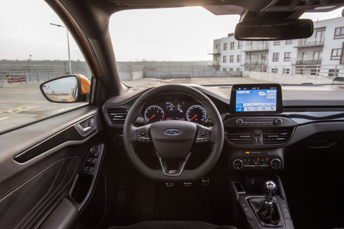 Ford Focus ST 2.3 EcoBoost 280 KM M6