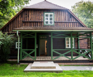 130-letnia leśniczówka w Lesie Kabackim jak nowa. W środku – edukacja o naturze