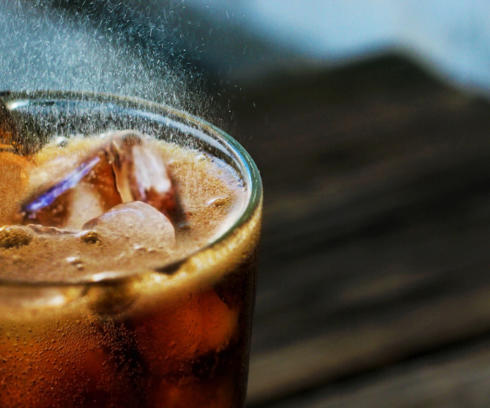 22-latek spuchł i umarł. Lekarze twierdzą, że to przez Coca-Colę. Tajemnicza śmierć w Chinach