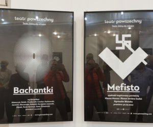 Plakat, który się wtrąca