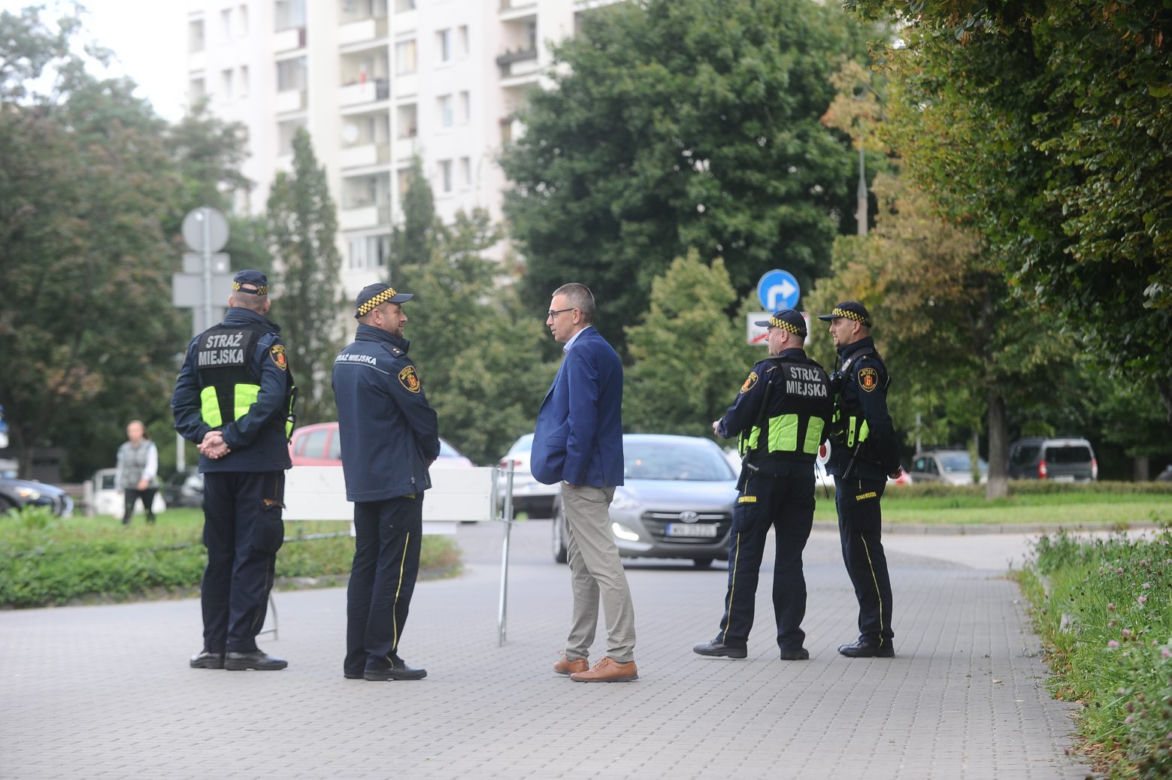Nie odwieziesz swojego dziecka bezpośrednio pod szkołę!