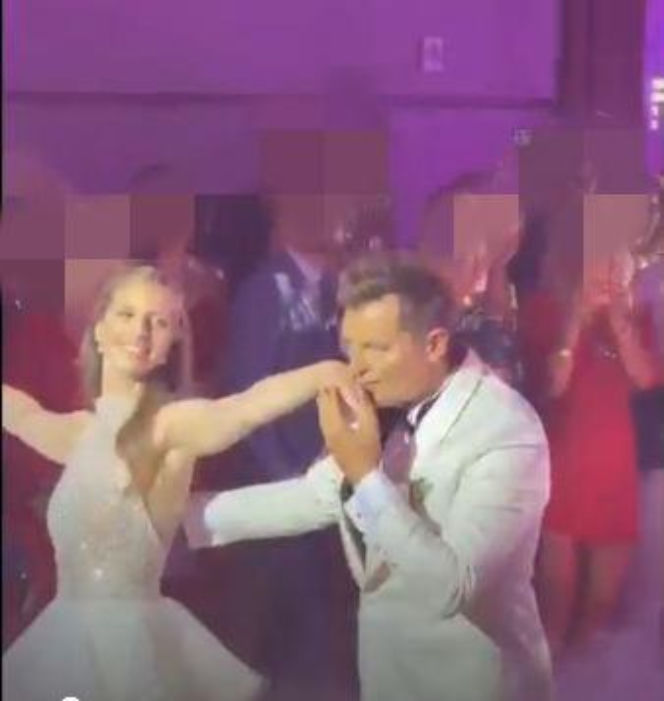 Rafał Brzozowski - gwiazdy chętnie bawiły się na wystawnym weselu piosenkarza! Byli bracia Mroczek, ale nie tylko