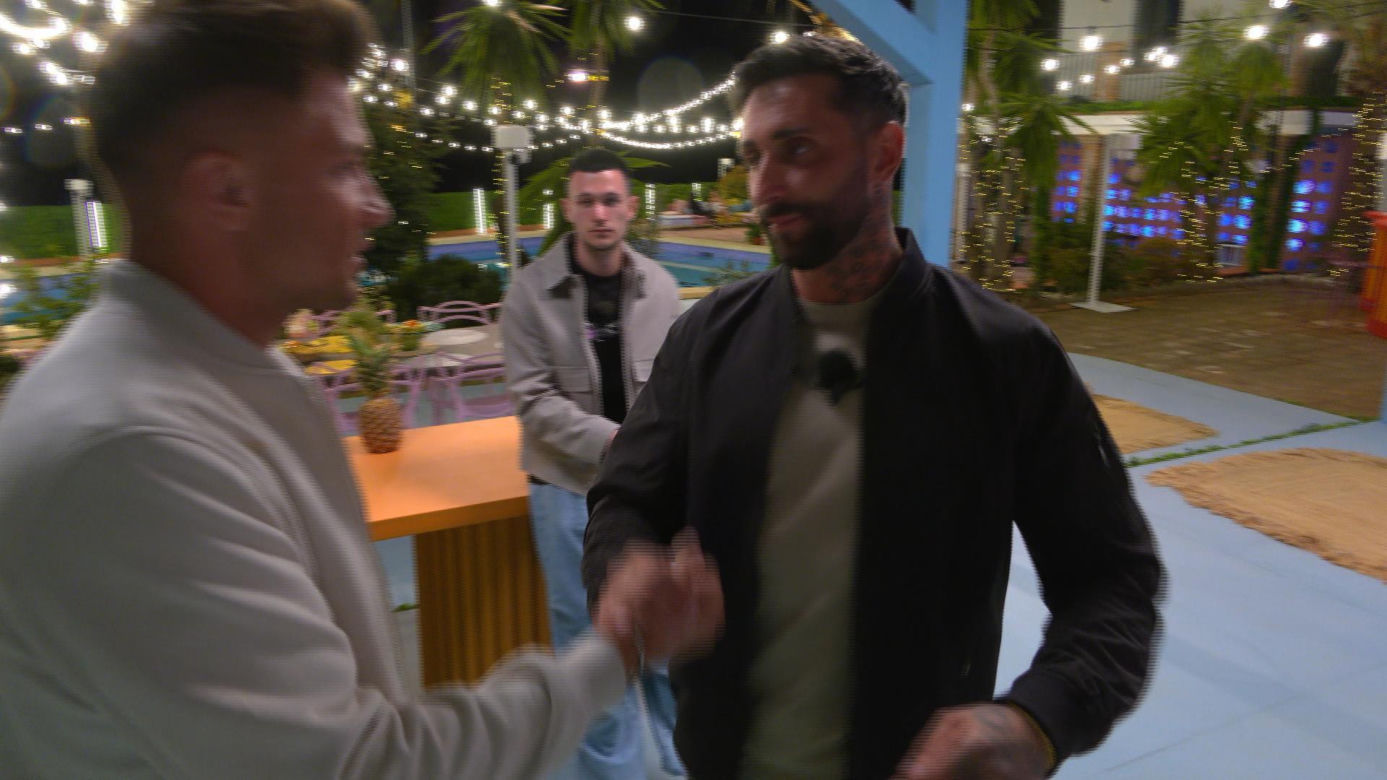 Love Island 9: wielki powrót na wyspę miłości. Adrian ma przerąbane?