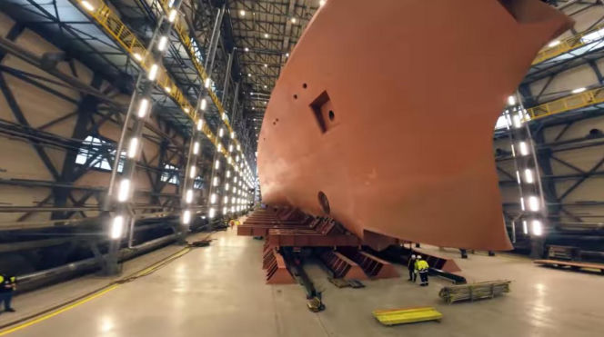 Wicher hula po hali kadłubowej. W kwietniu nadciągnie Huragan