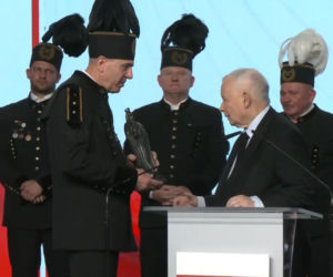 Jarosław Kaczyński z górnikami
