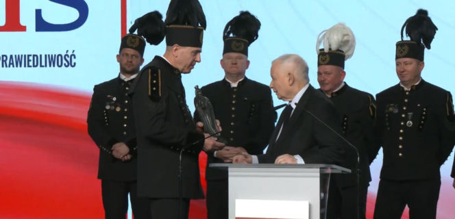 Jarosław Kaczyński z górnikami
