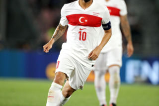 Hakan Calhanoglu (Turcja)