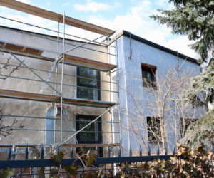 Niekończący się remont sąsiadów Kaczyńskiego