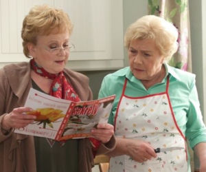 M jak miłość odc. 1236. Zośka Kisielowa (Małgorzata Różniatowska), Barbara Mostowiak (Teresa Lipowska)