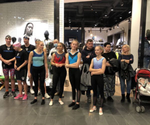 Mistrzowie grają do jednej bramki dla Pawła Parczewskiego – Galeria Warmińska 28 października