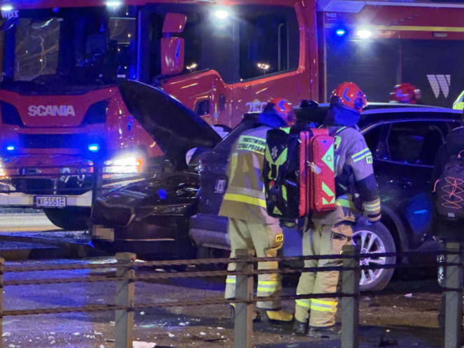 Zderzenie czterech aut na moście w Warszawie
