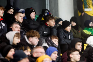 Kibice GKS Katowice dopingowali piłkarzy w meczu z Pogonią