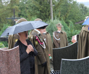 Niebo zapłakało nad Reginą Ż. Wzruszający pogrzeb ofiary tragedii na Węgrzech