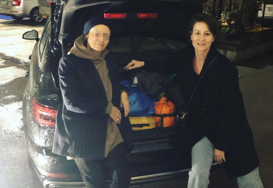 Maja Ostaszewska wiezie dary uchodźcom