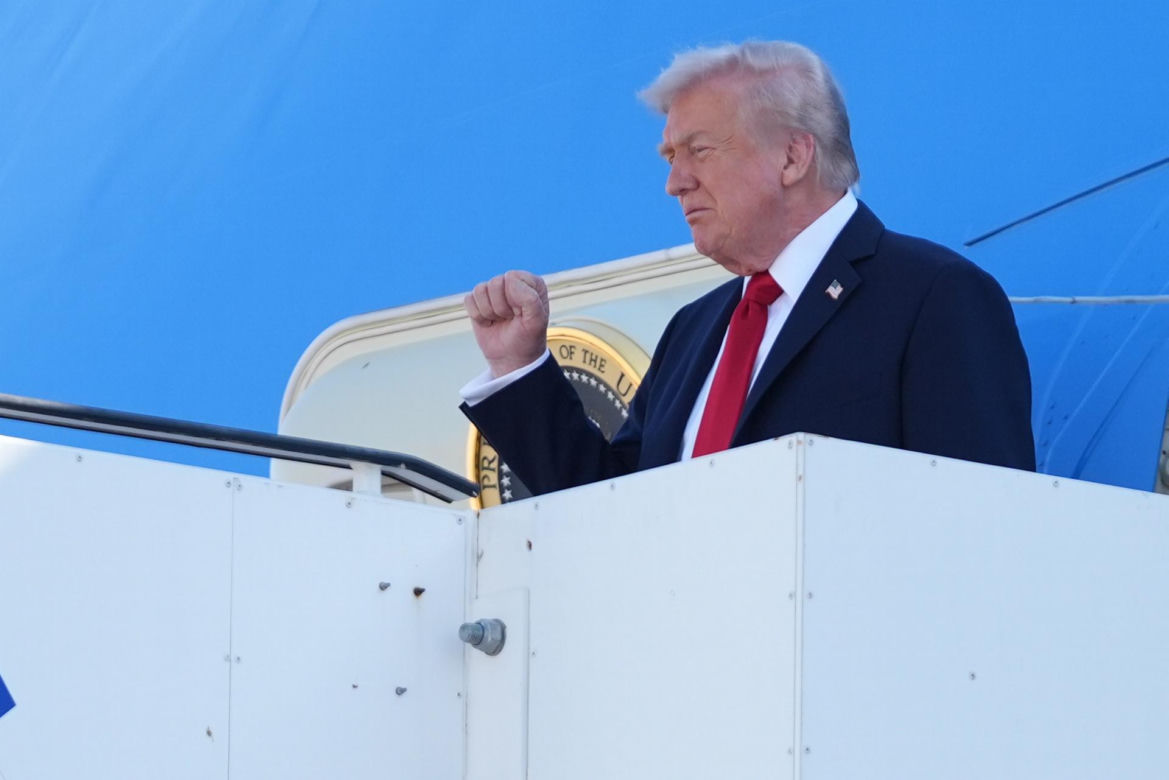 Trump w Tel Awiwie. Hamas wypuszcza kolejnych zakładników