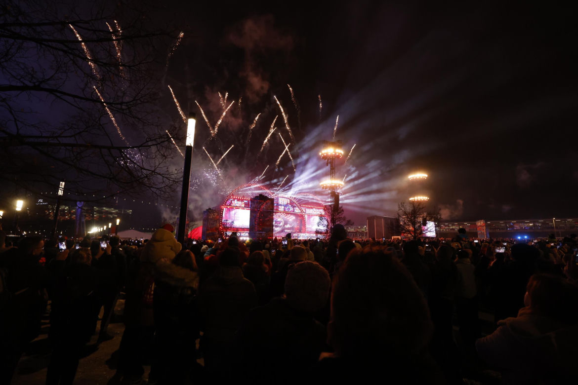 Warszawa. 33 finał WOŚP, światełko do nieba