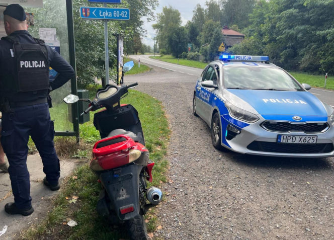 Ledwo trzymał się na motorowerze. 32-latek zasnął na oczach żołnierza