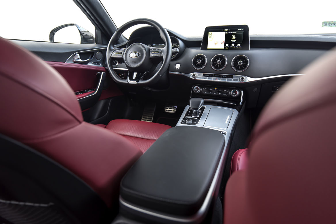 Kia Stinger 2.0 T-GDI 245 KM 8AT RWD GT Line