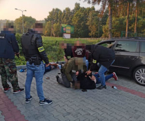 Członkowie szajki wylądowali na glebie. Trzej Rumuni zatrzymani