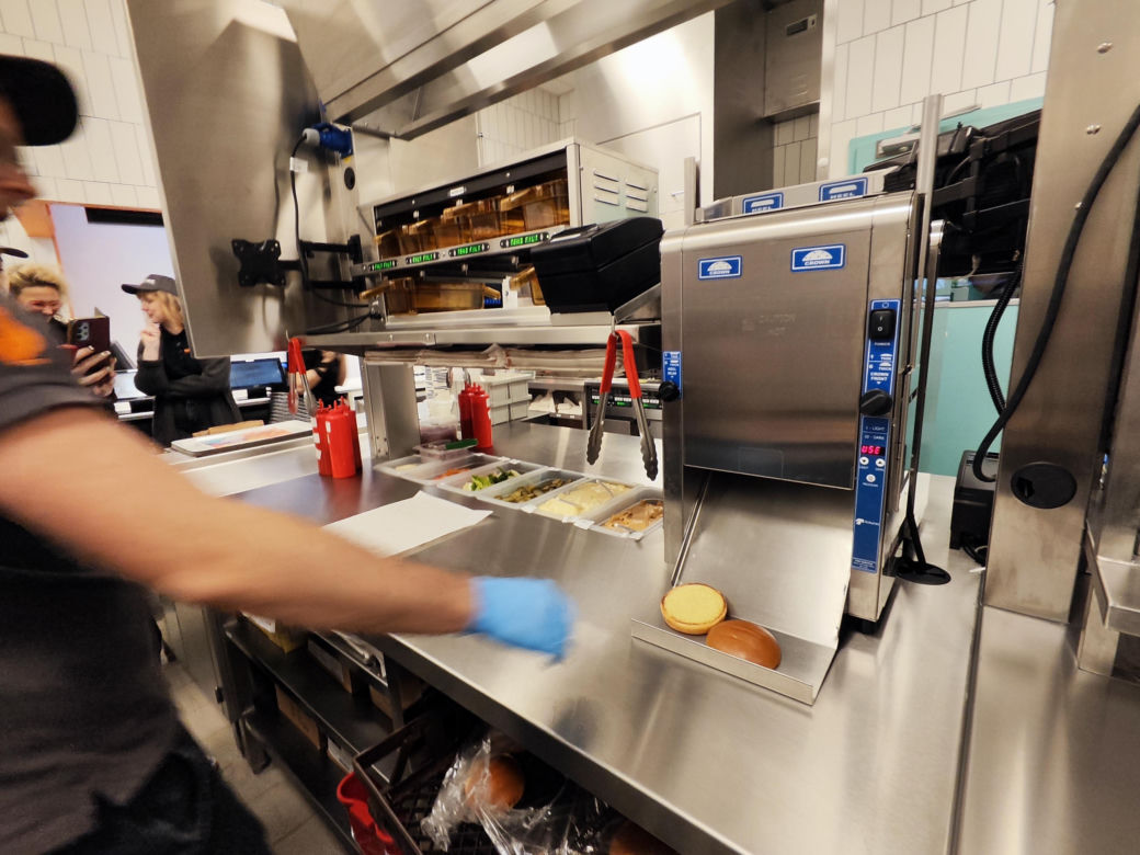 Otwarcie Popeyes w Galerii Katowickiej. Tak restauracja wygląda od środka
