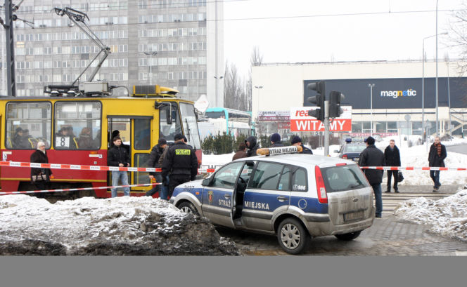 Warszawa: Zginął policjant, bo postawił się chuliganom