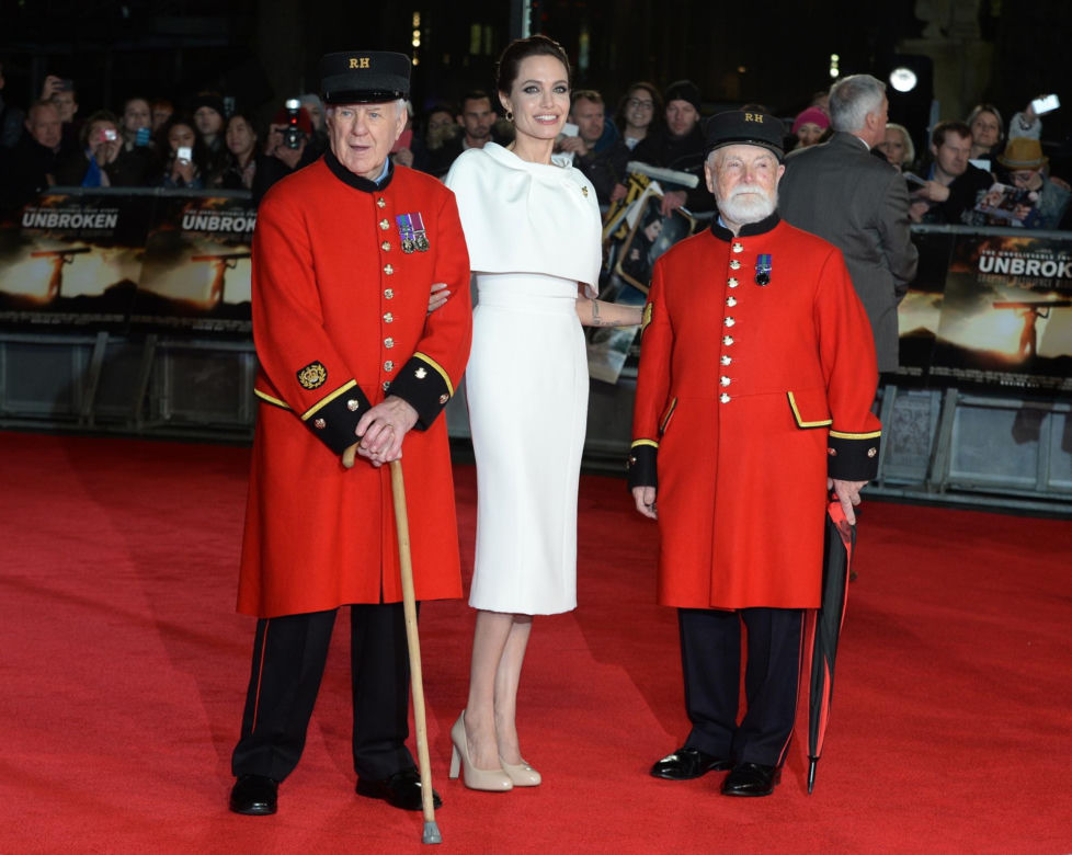 Angelina Jolie kończy 50 lat! Zobacz, jak się zmieniała