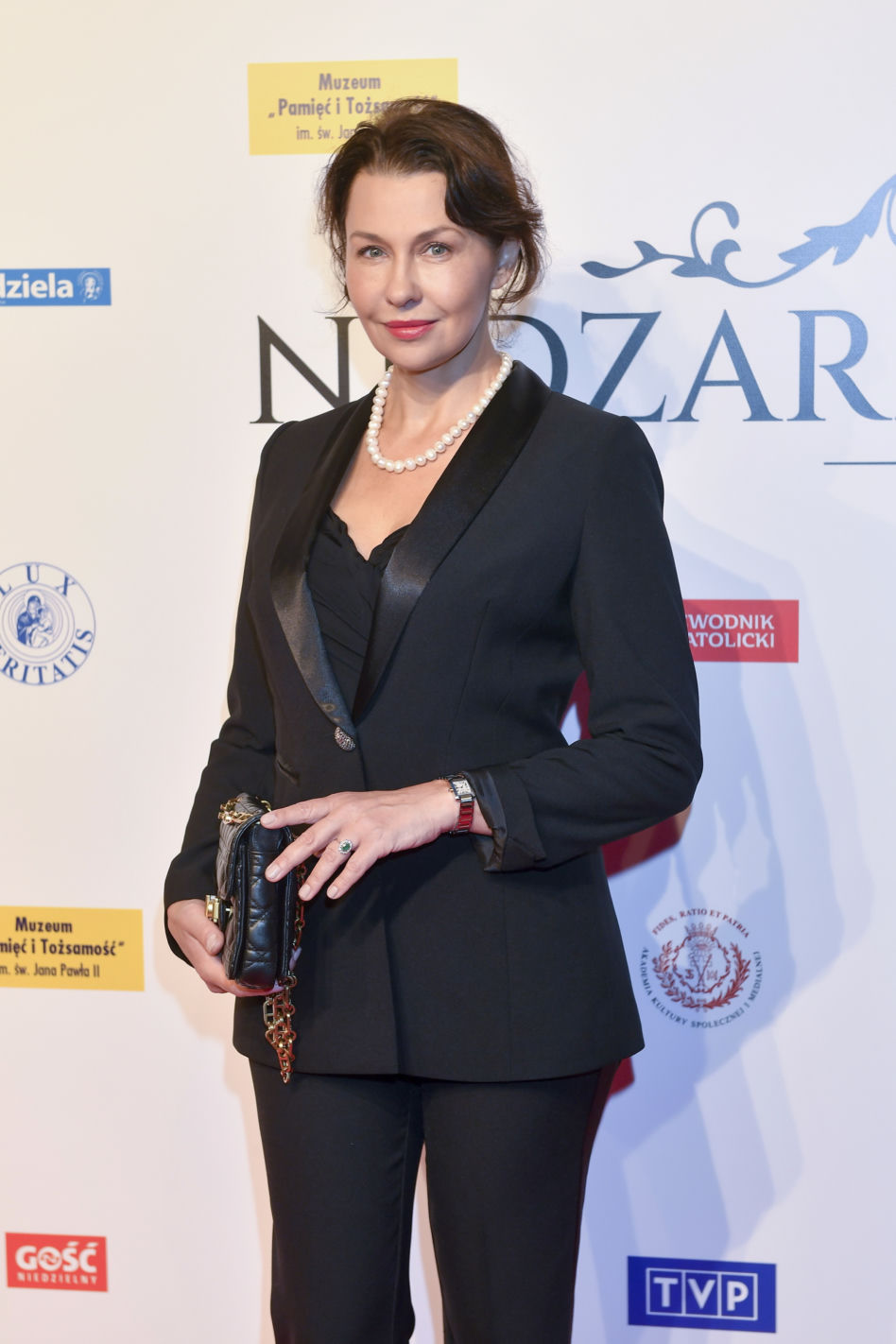 Anna Popek jest mu winna 300 000 zł