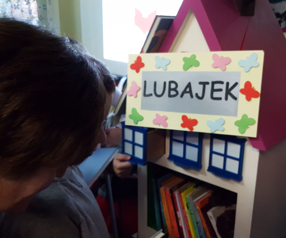 Lubajek, czyli wędrująca biblioteka w lubelskim szpitalu dziecięcym