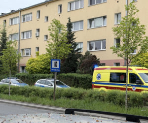 Zabarykadował się w łazience z nożem. Na warszawskiej Woli znaleziono ciało 67-letniej Ewy