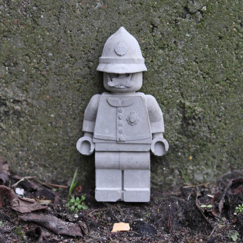 Minifigurki LEGO z betonu