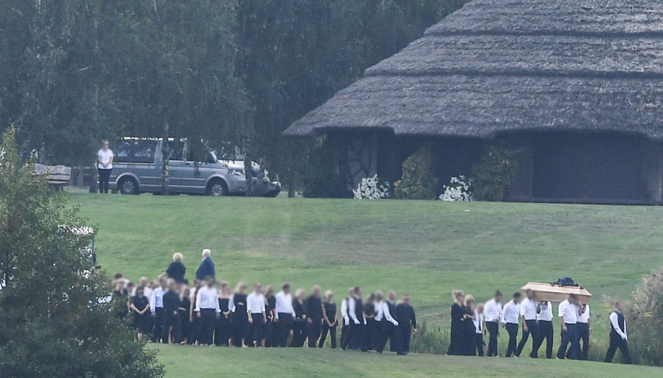 Boso pożegnali Piotra Woźniaka - Staraka