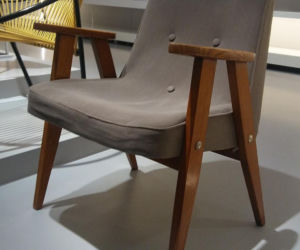 Fotel 366 autorstwa Józefa Chierowskiego z 1962 r