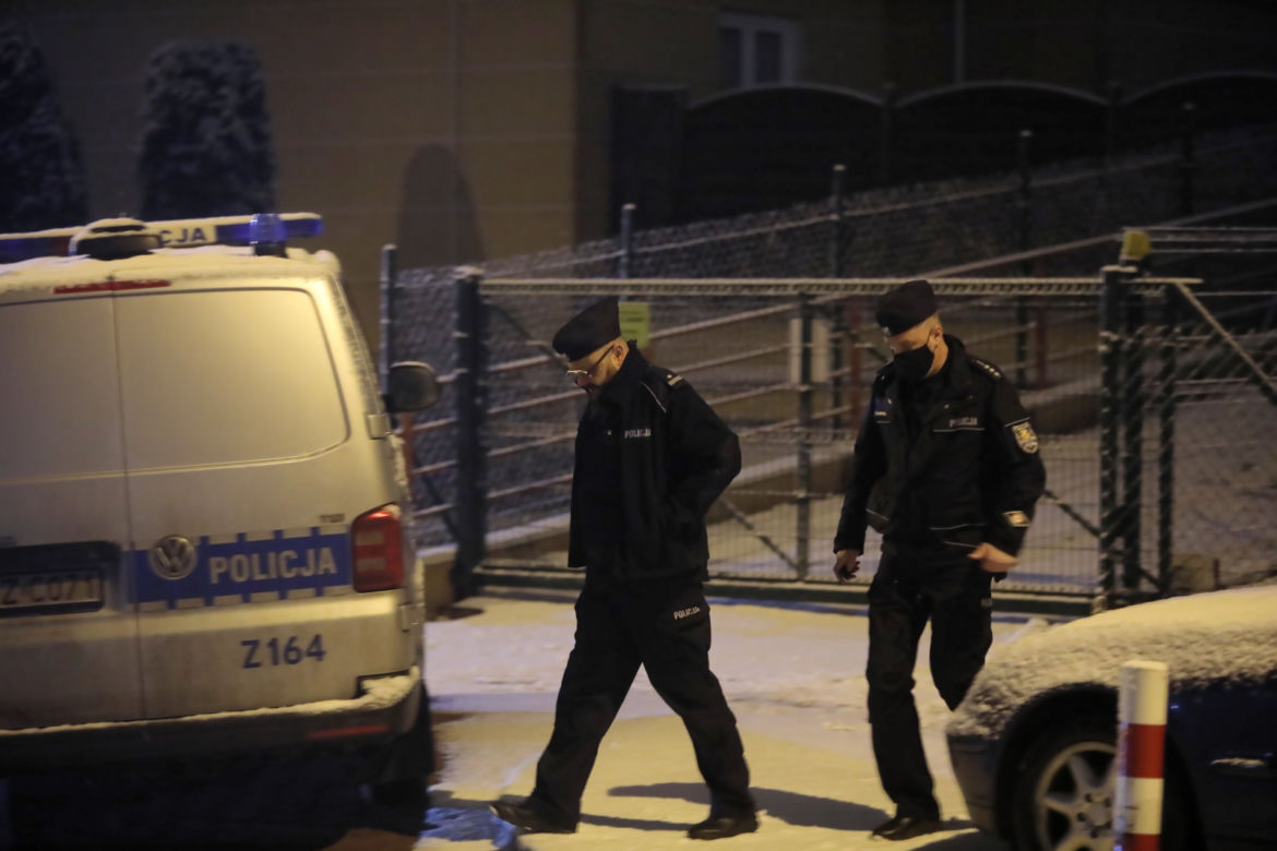 Strzelanina na warszawskim Targówku: Mężczyzna strzelał do policjantów