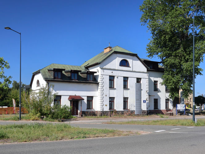 Wawer – dawna stacja kolejki wąskotorowej przy ul. Widocznej 6 w Warszawie, widok w 2025 r.