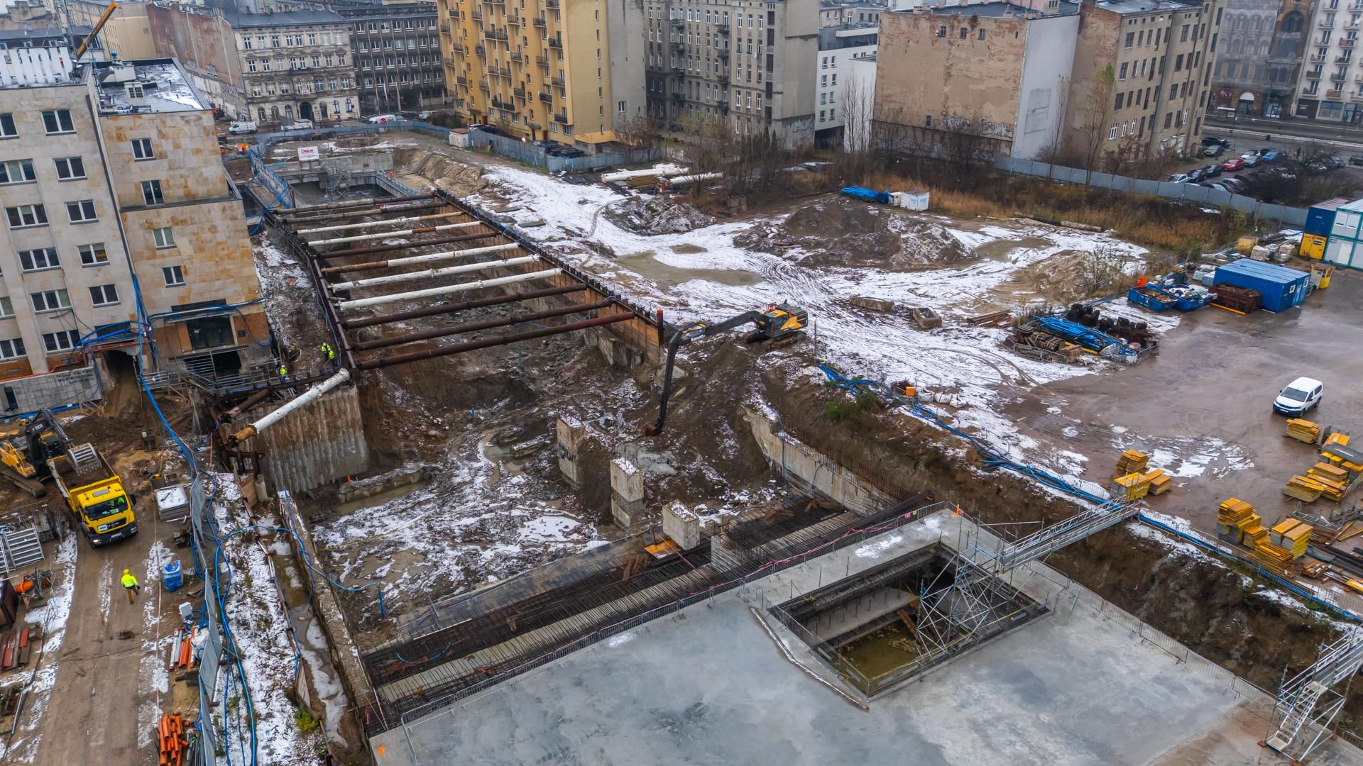 Łódzki Dom Kultury - wciąż jest częścią placu budowy