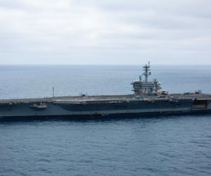 Kryzys na USS Abraham Lincoln. Dramat marynarzy, próby samobójcze i rekordowa misja w cieniu wojny