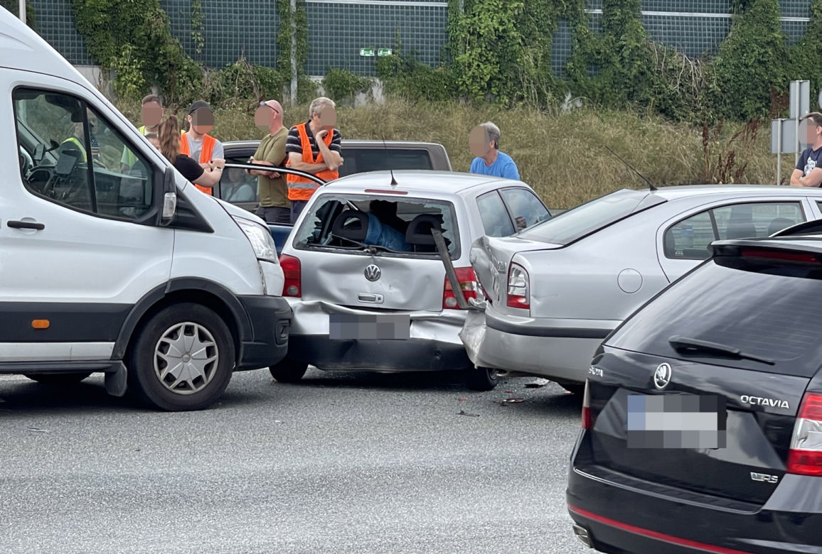 Karambol na trasie S8. Zderzyło się 10 aut