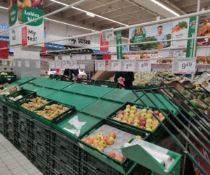 Warszawiacy szturmują sklepy przed Sylwestrem