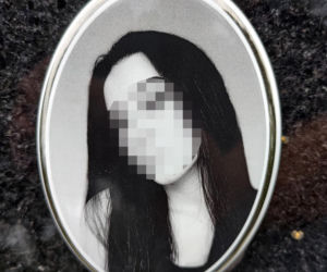 Mateusz rzucił monetą. Wypadł orzeł, więc udusił Wiktorię