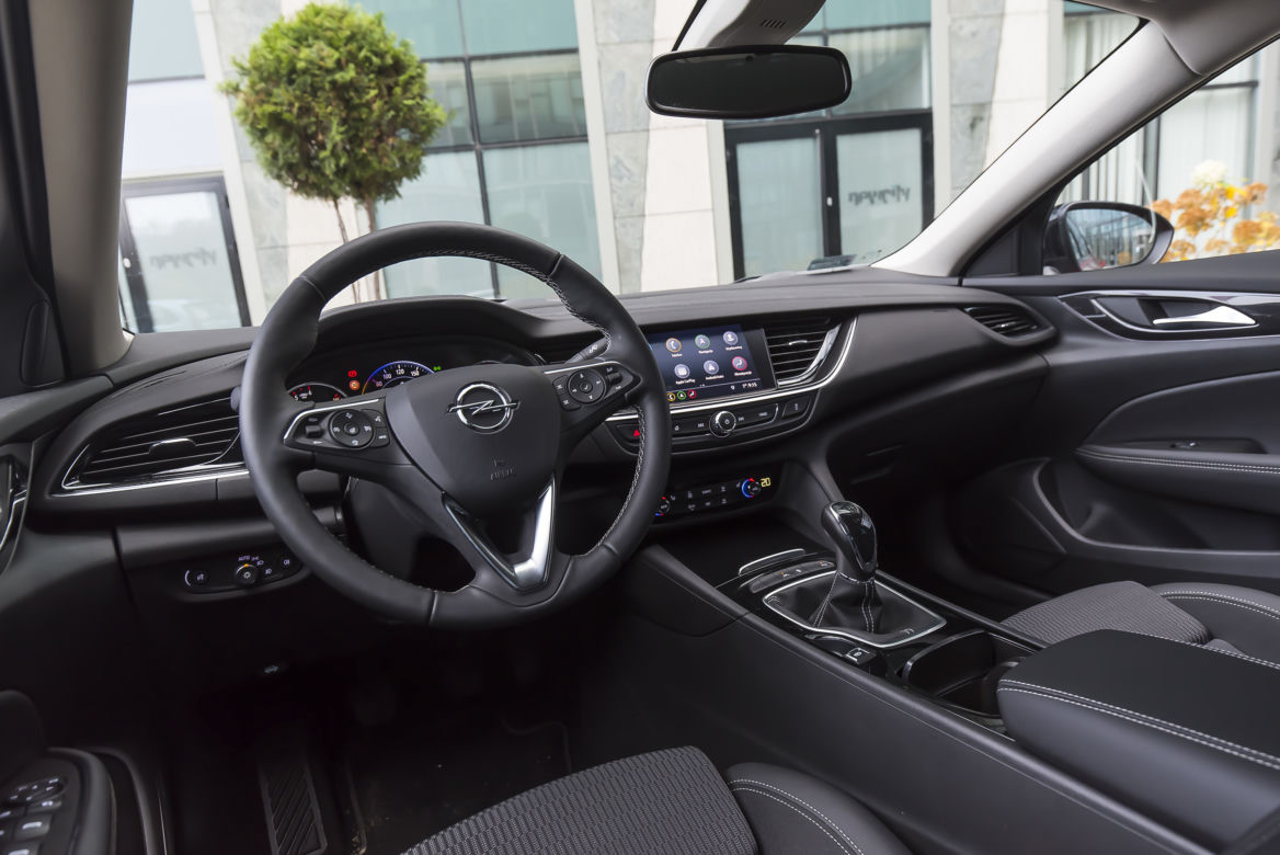 Opel Insignia 2.0D 174 KM FWD 6MT Elegance