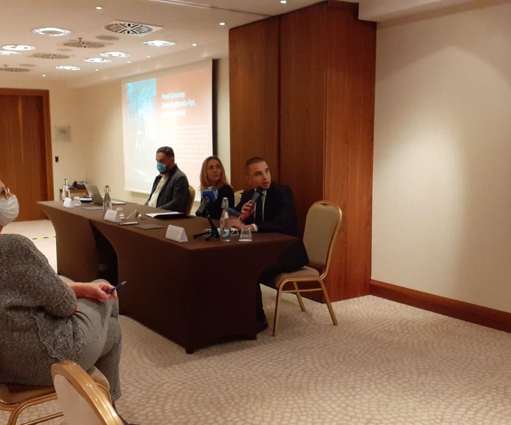 RZESZÓW: Marek Krajewski, Jacek Cygan, Sylwia Chutnik i Radek Rak- to tylko część autorów, którzy pojawią się na Świątecznych Targach Książki!