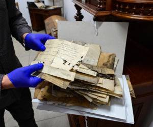 Dokumenty przeleżały na strychu prawie 100 lat