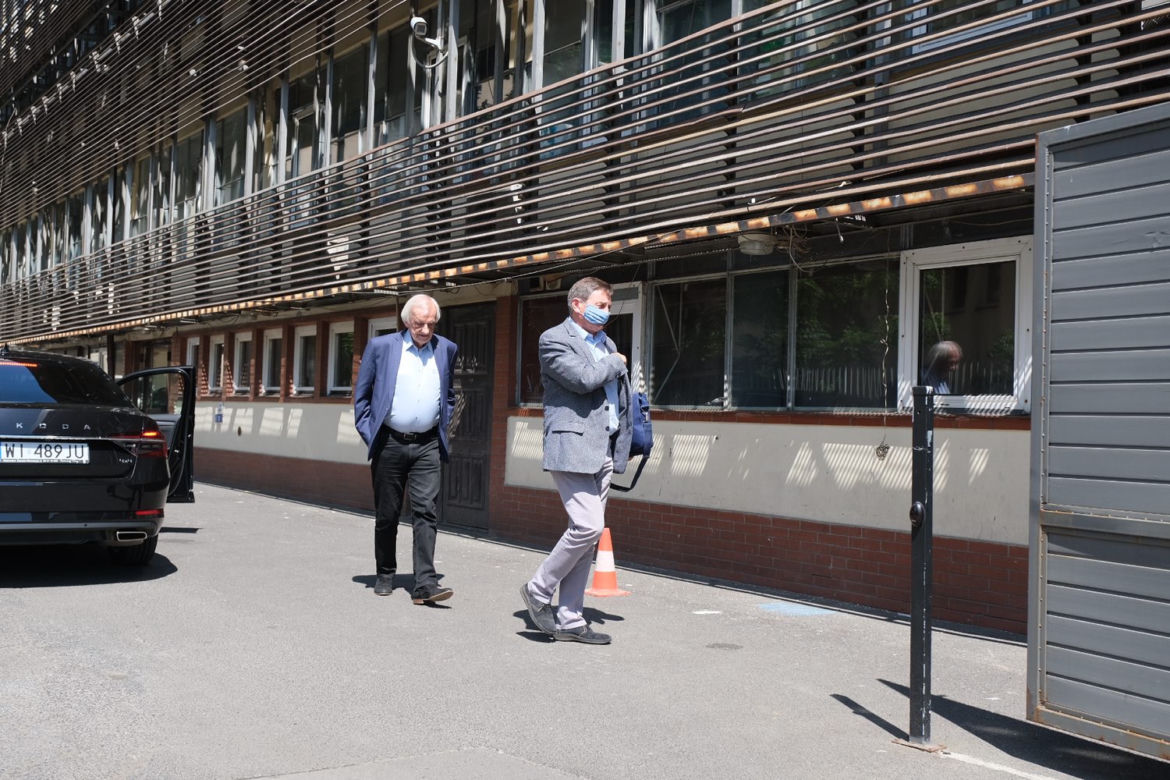 Politycy PiS zjeżdżają do Kaczyńskiego do centrali partii