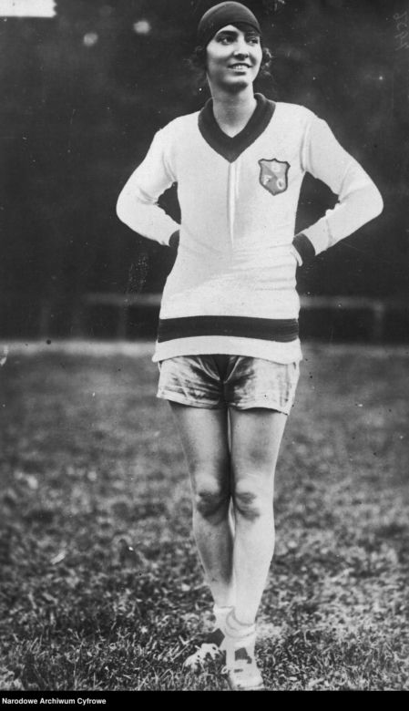 Halina Konopacka - pierwsza polska rekordzistka w lekkoatletyce oraz zdobywczyni pierwszego złota na olimpiadzie