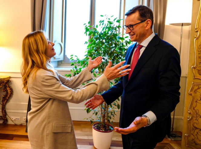 Jedni hucznie świętowali rocznicę wyborów z 1989 r., inni dusili prawdziwki