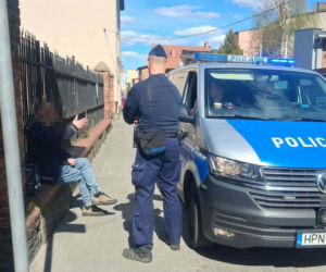 Po śmierci Litewki zorganizowali zbiórkę. 52-latek zabrał karmę i zaczął uciekać