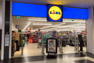Mega promocja w Lidlu. Piwo ZA DARMO! Zobacz, kiedy i jak je dostać