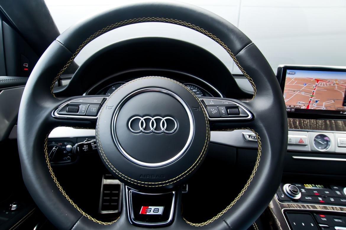 Audi S8 plus 4.0 V8 TFSI quattro
